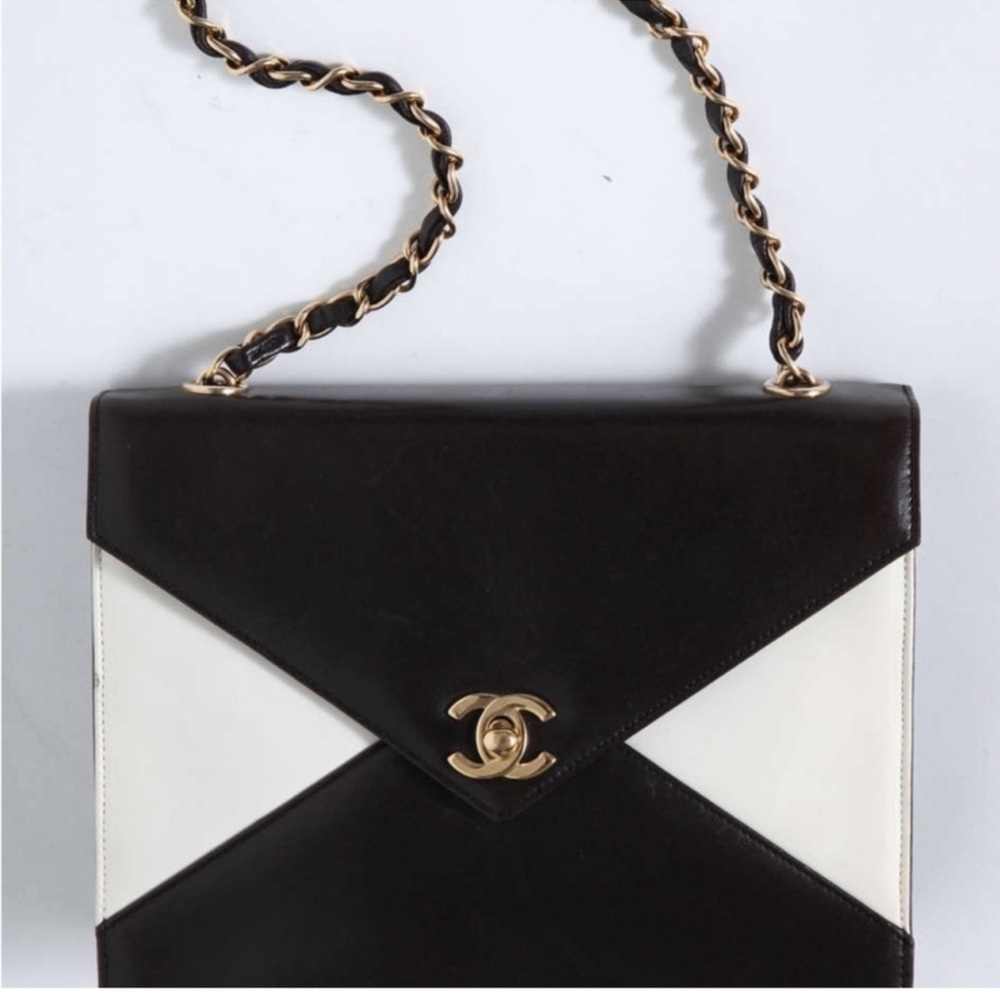 Chanel Flap Vintage NAVY BLUE AND WHITE